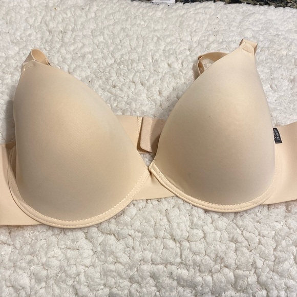 Vince Camuto cream colored plus size bra 42D - Picture 1 of 4